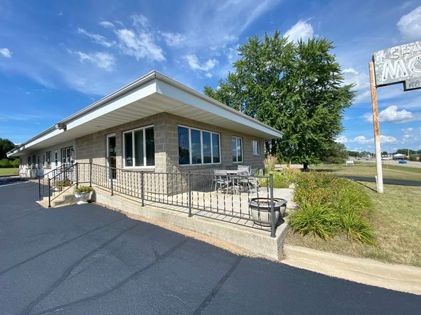 Spartan Motel: 1900 W Wisconsin St, Sparta, WI 54656